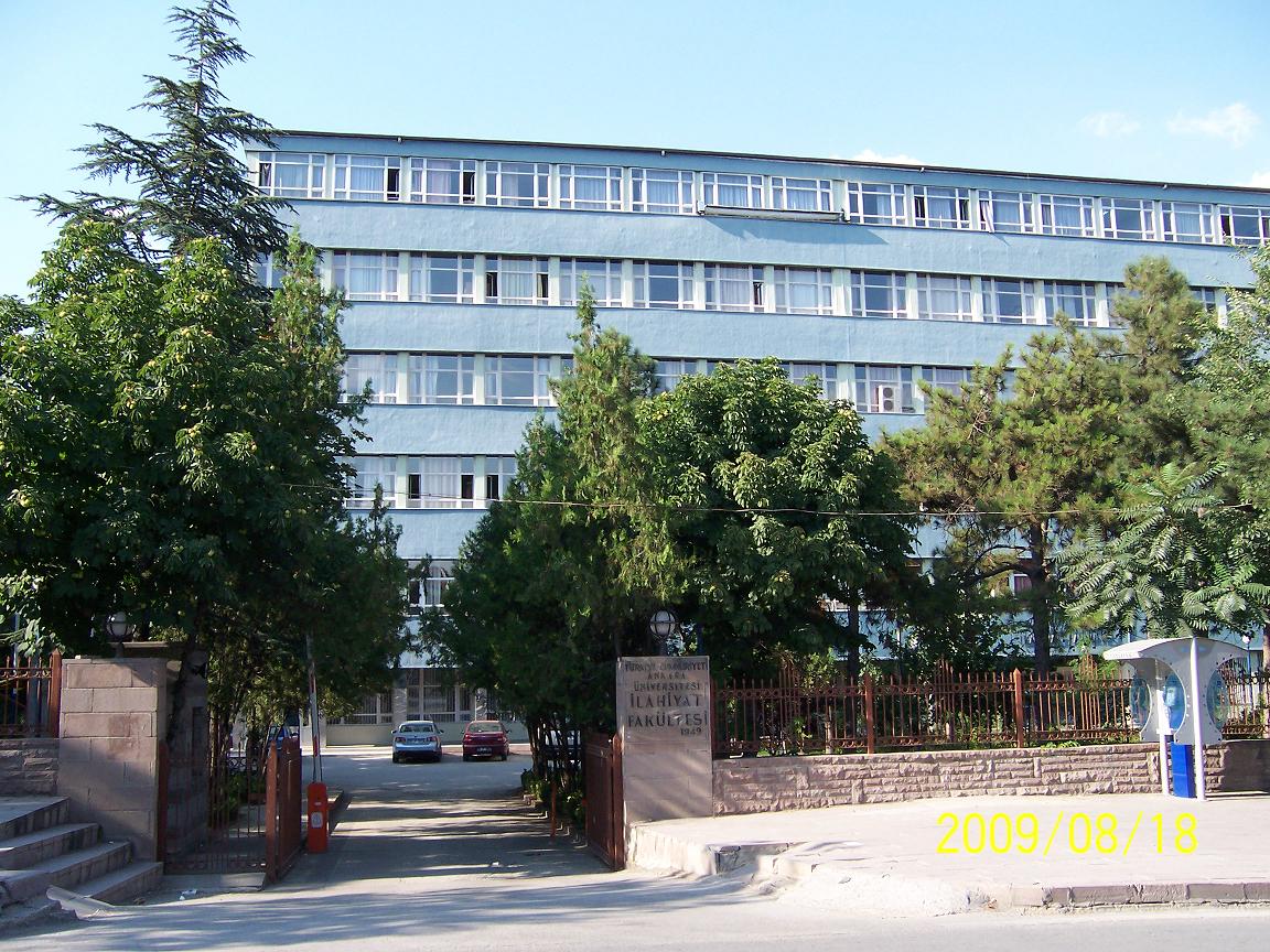 Resimlerle Fakultemiz Ilahiyat Fakultesi